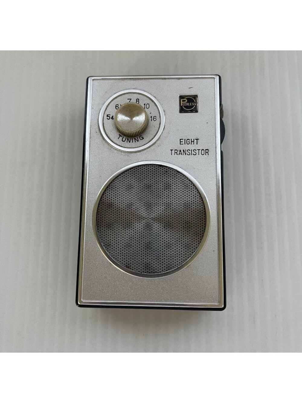 Vintage Peerless Eight Transistor Radio Model 830 AM Made In Japan 60s VIDEO